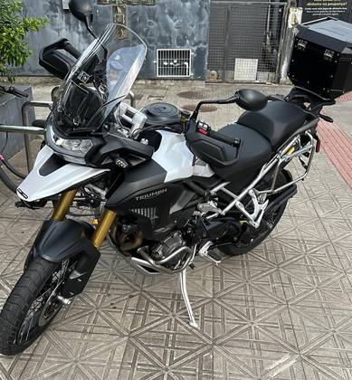TRIUMPH TIGER 1200 RALLY PRO 
